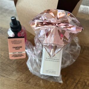 Bath & Body Works Pink Champagne Toast Wallflower